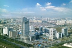 包头市委书记丁绣峰主持召开包头市建设“两个